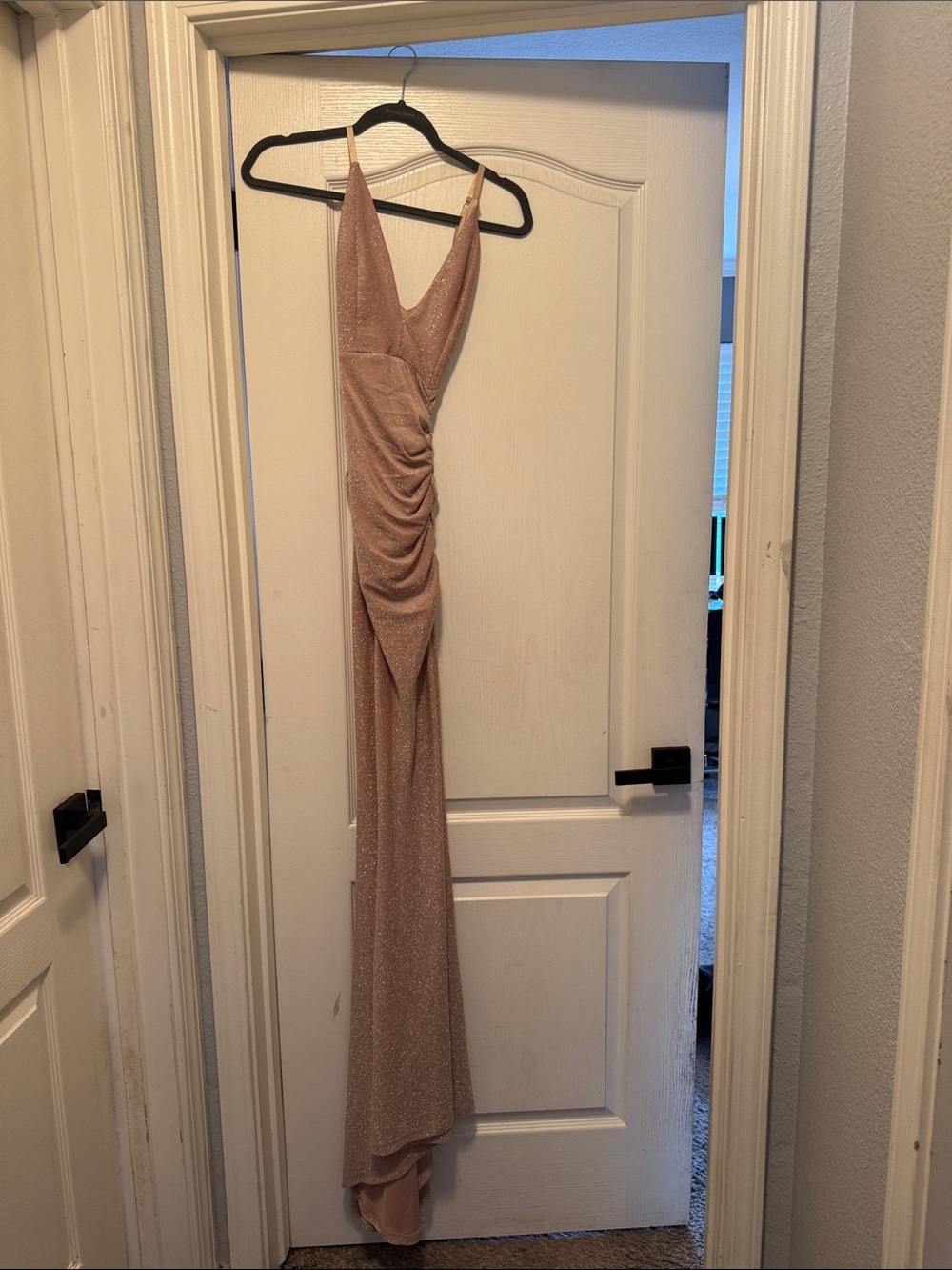 Elegant Blush Pink Sleeveless Evening Gown